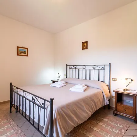 Pugnano Alto - Porcino * Lisciano Niccone